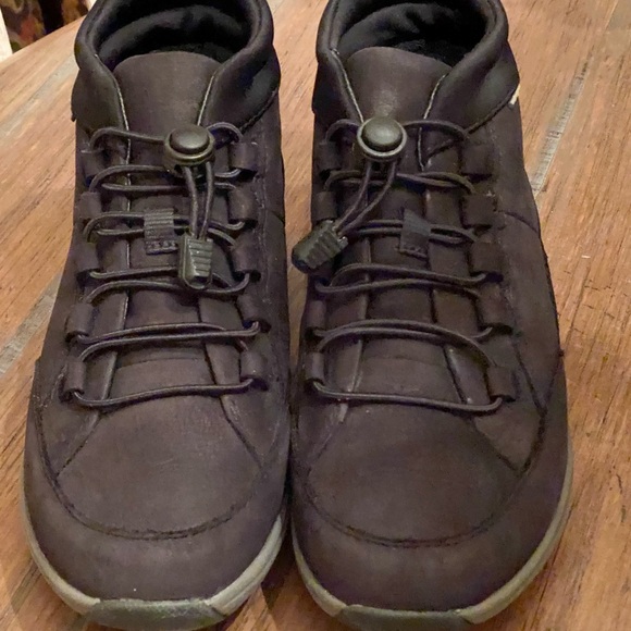 Clarks “Unstructured” Black Leather Size 7.5 Pre-Owned Very Good Condition! - Picture 4 of 9